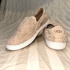 UGG RICCI NATURAL COLOR FAUX SHEEPSKIN SLIP ON SNEAKERS